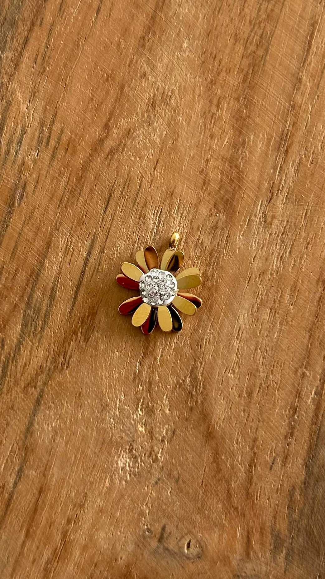 Charms fleur strass
