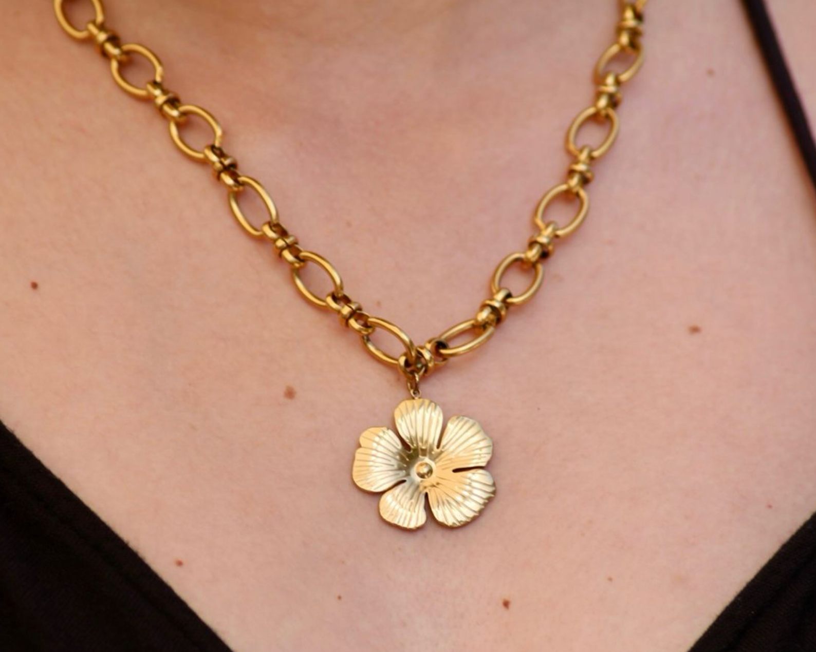 Collier Julia