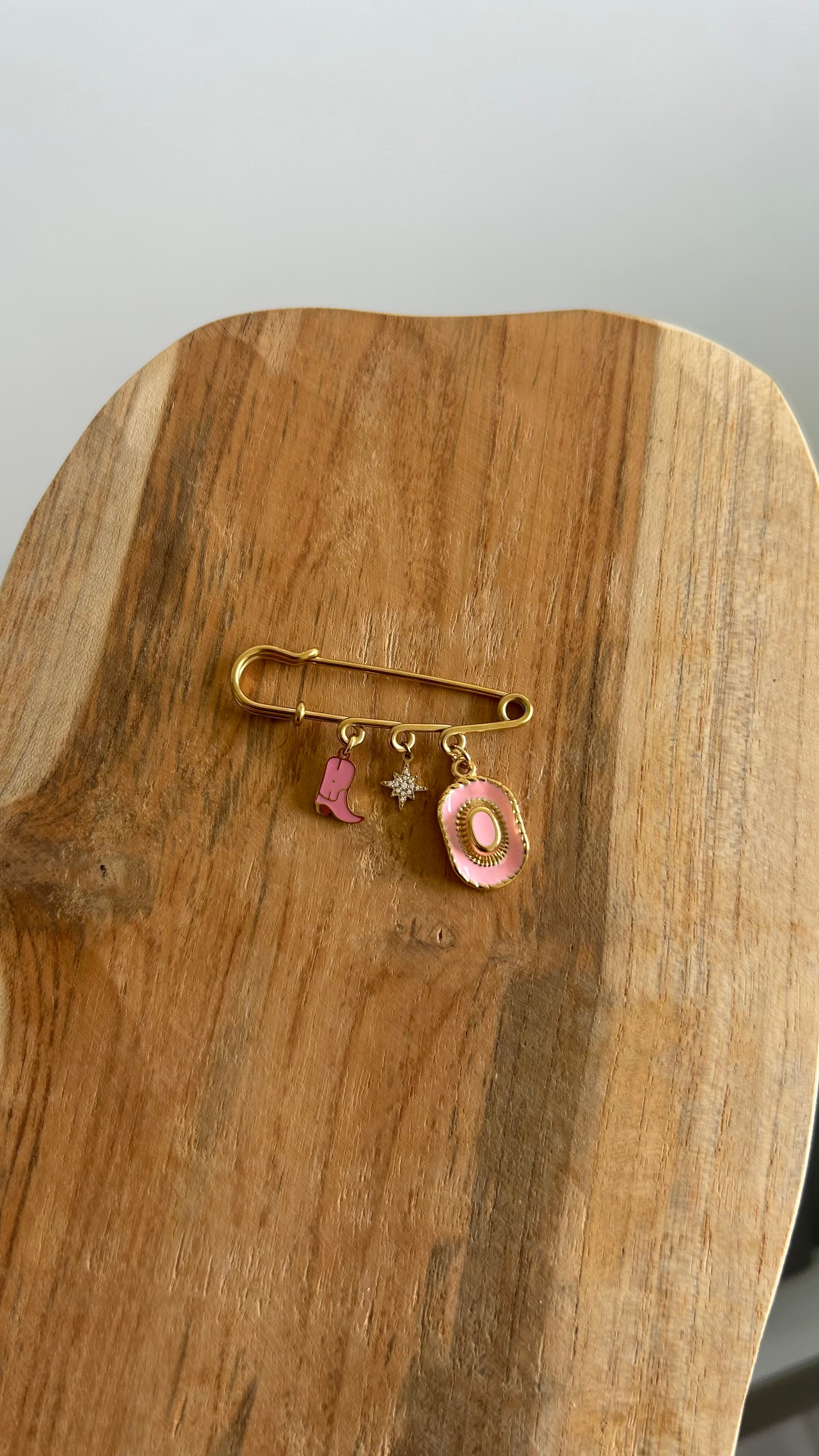 Broche Bella