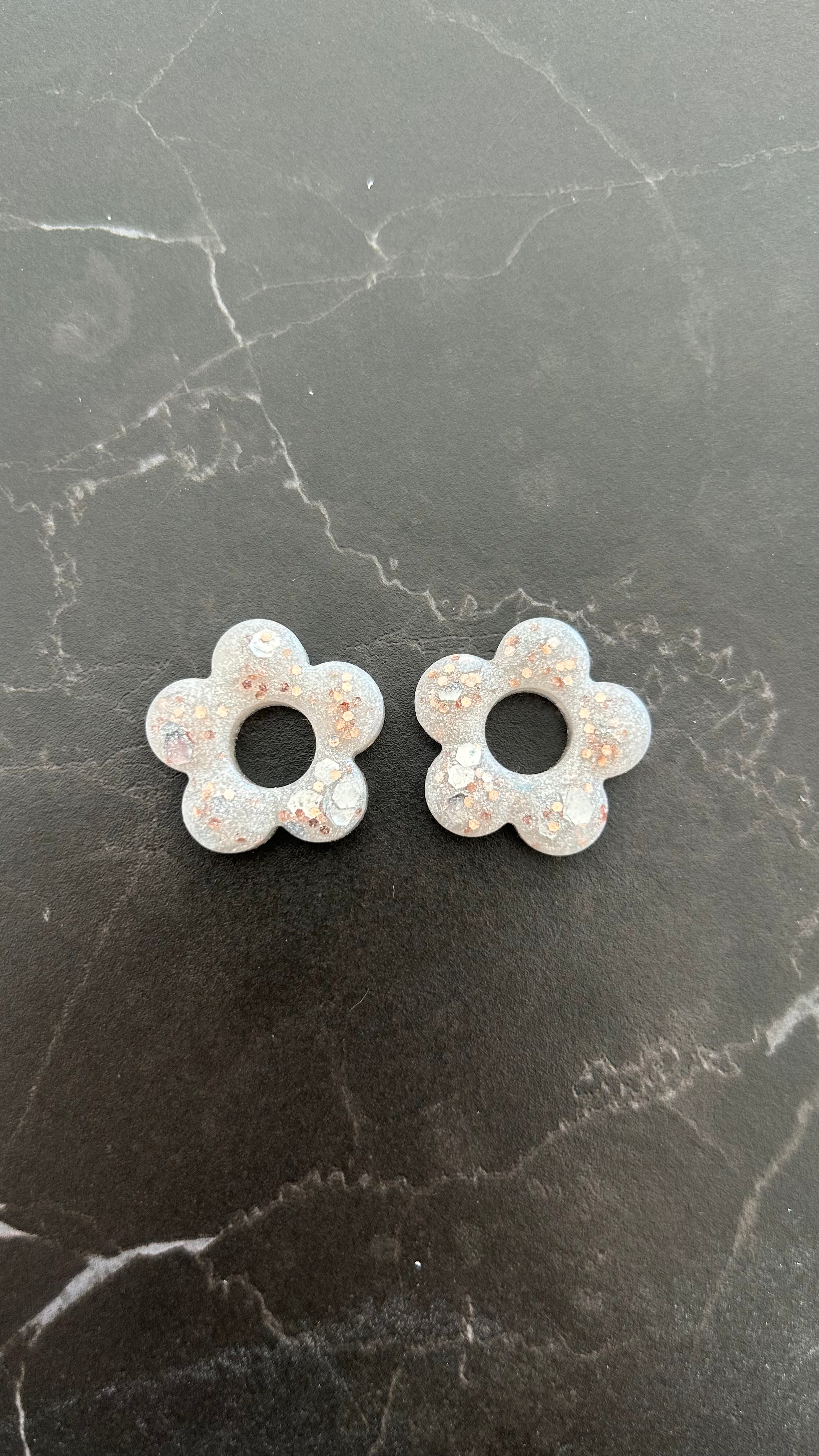 pampilles petite fleur plusieurs coloris disponibles